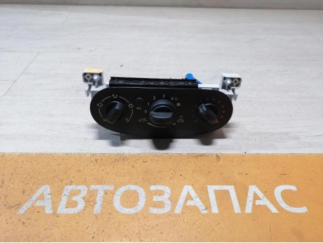 Almera G15 блок управления кондиционером