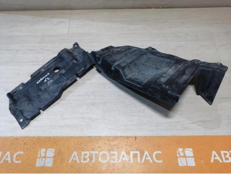 Almera Classic №2 пыльник двигателя левый деф