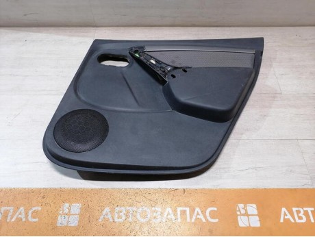 Duster обшивка двери задняя правая эл