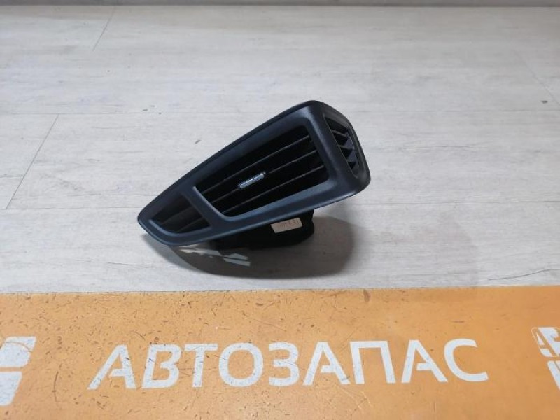 Focus 3 №2 дефлектор торпедо правый