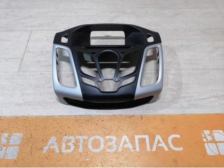 Focus 3 П рамка под магнитолу