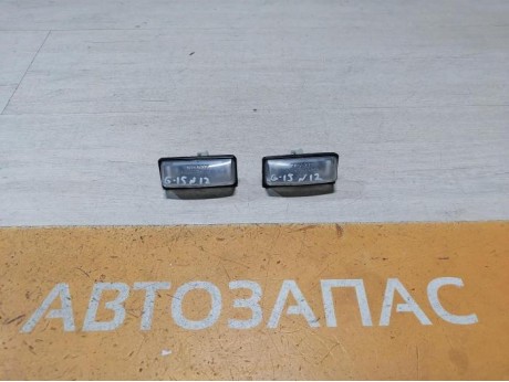 Almera G15 плафон подсветки номера