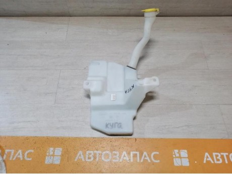 Kuga бачок омывателя лобового стекла