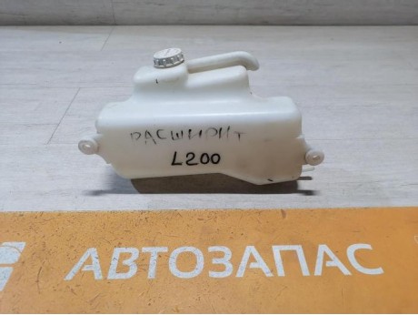 L 200 бачок расширительный