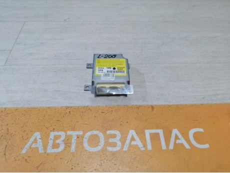 L 200 блок подушек SRS AIR BAG