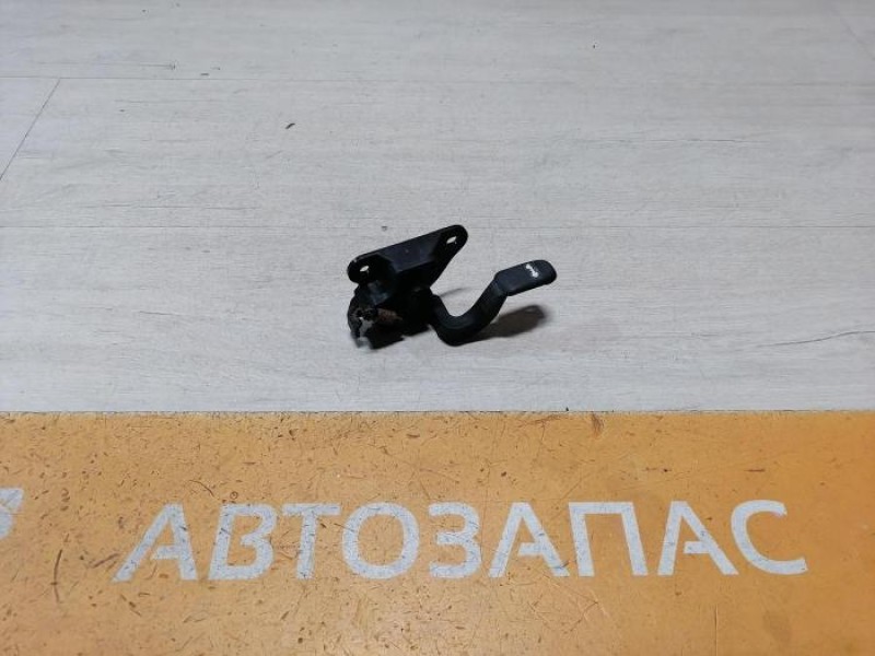 Almera G15 ручка открывания багажника