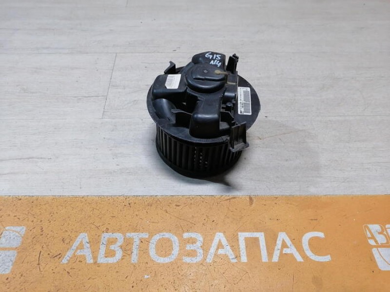Almera G15 №4 моторчик печки