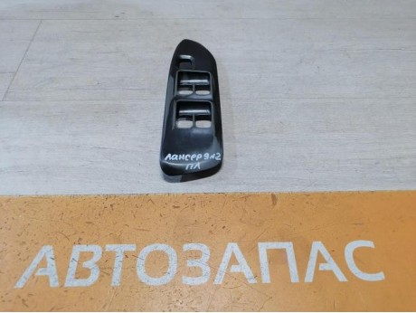 Lancer накладка под блок управления стеклоподъемниками