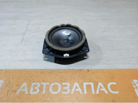Lexus IS 250 динамик в дверь большой