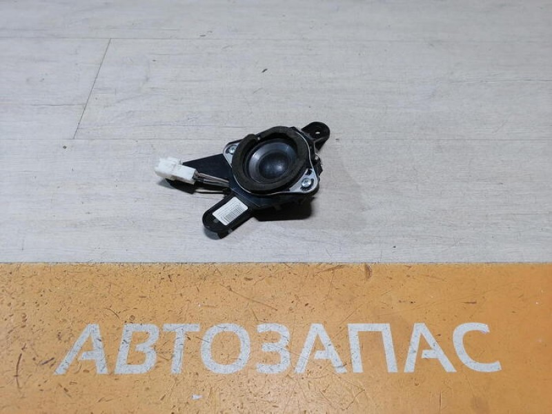 Lexus IS 250 динамик в дверь маленький передний правый