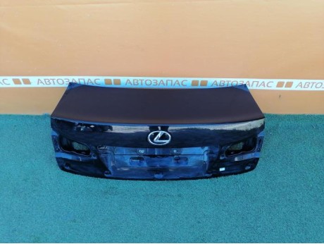 Lexus IS 250 крышка багажника