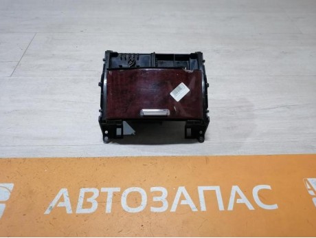 Lexus IS 250 пепельница