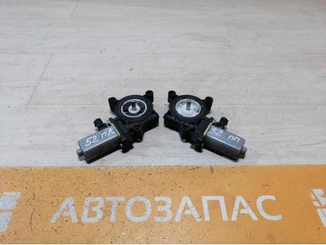 Logan 2 моторчик стеклоподъемника левый