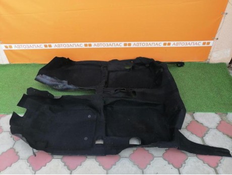 Logan №10 пол салона