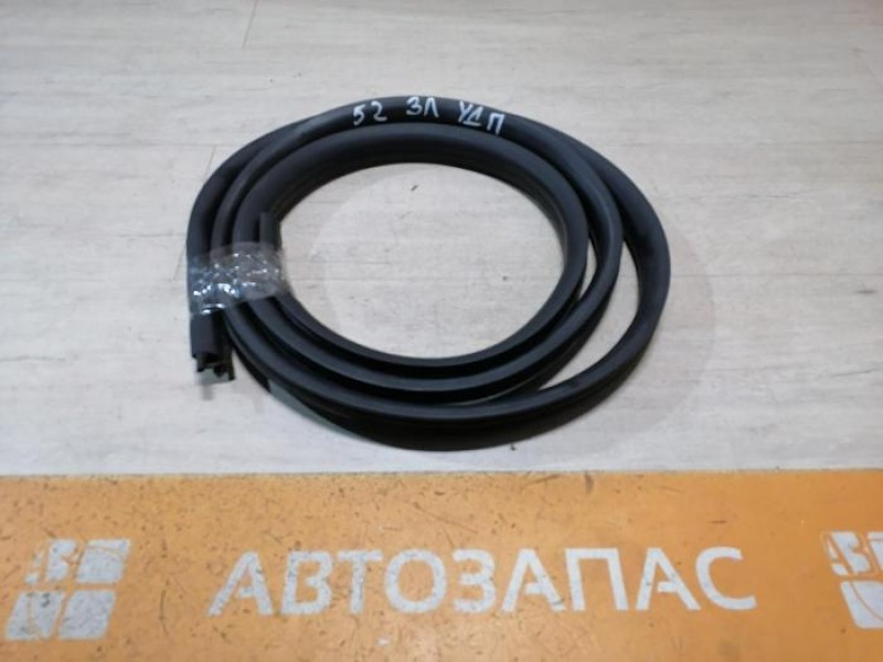 Logan 2 уплотнитель дверного проема задний левый