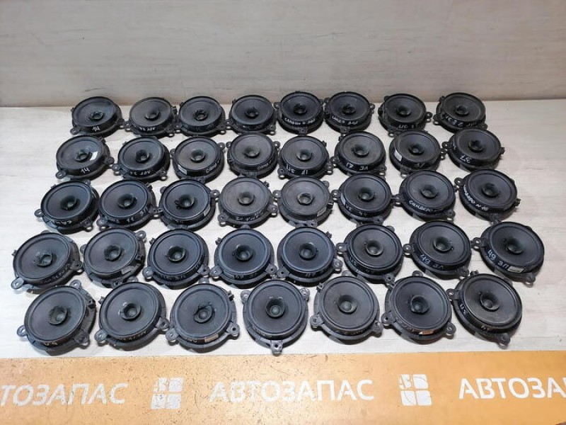 Logan 2 динамик задний