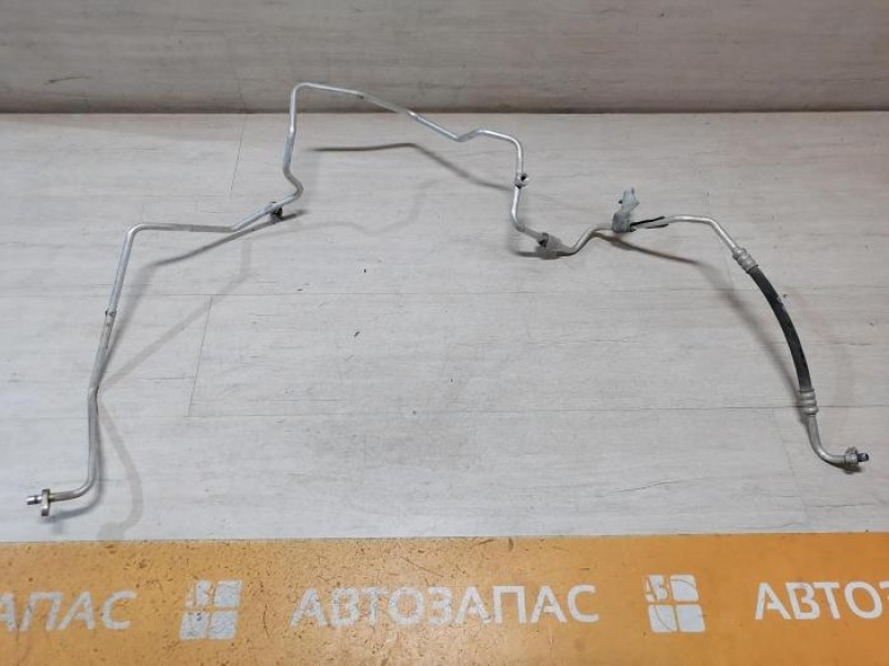 Logan 2 трубка кондиционера тонкая длинная 924402763 924401429