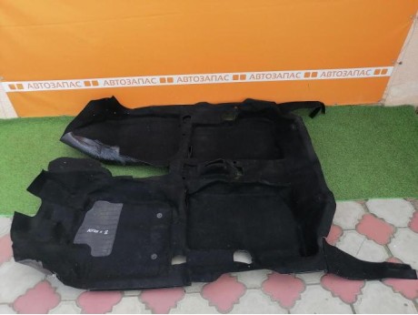 Logan №8 пол салона