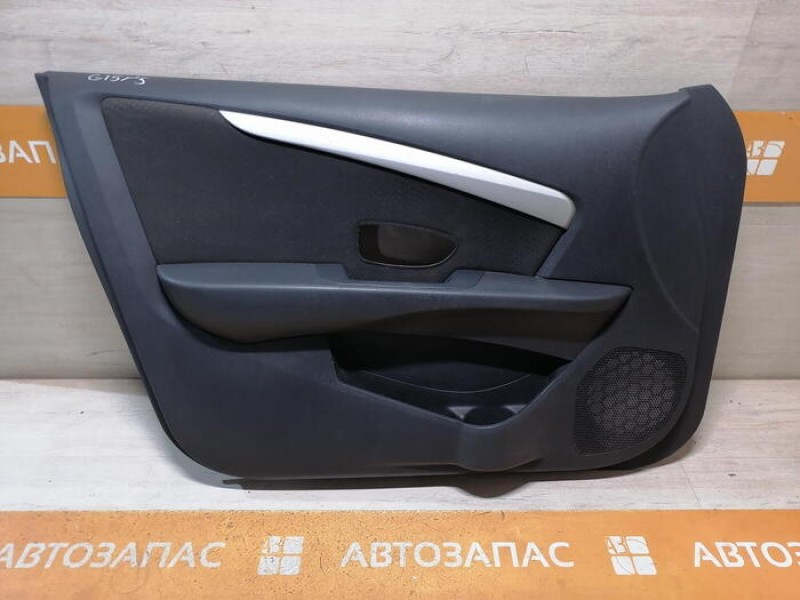 Almera G15 обшивка двери передняя левая деф