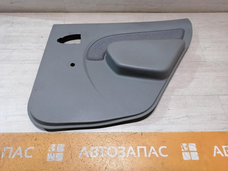 Logan ф1 обшивка двери задняя правая мех