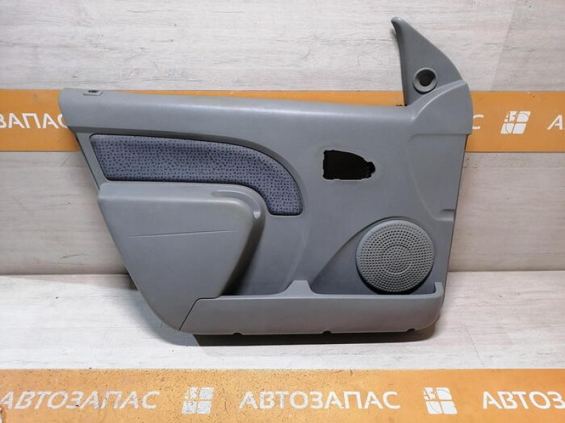Logan ф1 обшивка двери передняя левая эл