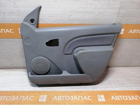 Logan ф1 обшивка двери передняя правая  эл