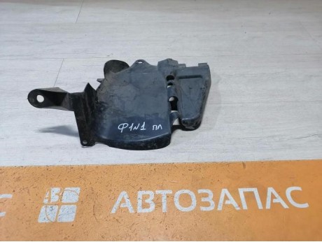 Logan ф1 №1 пыльник двигателя левый