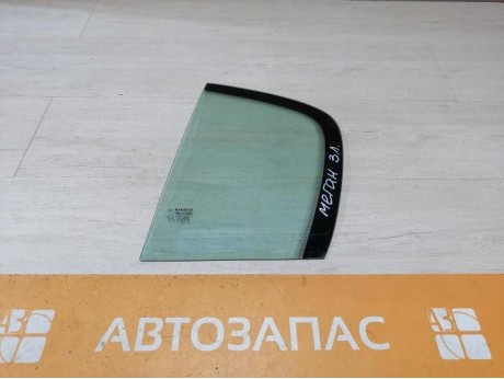 Megane 2 форточка левая