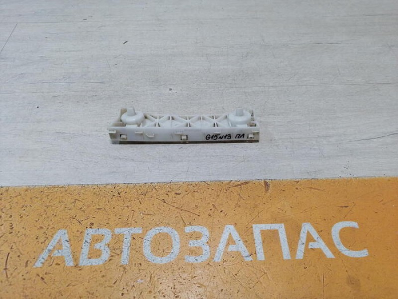 Almera G15 крепление переднего бампера левое
