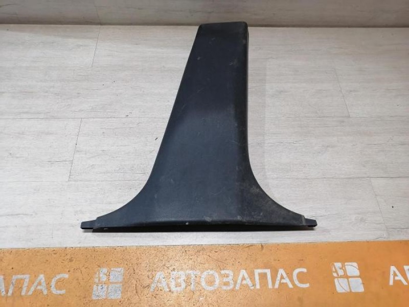 Almera G15 обшивка средней стойки нижняя правая
