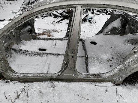 Almera G15 №12 порог левый