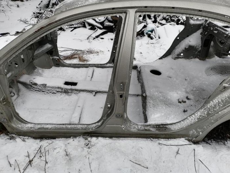 Almera G15 №12 порог левый