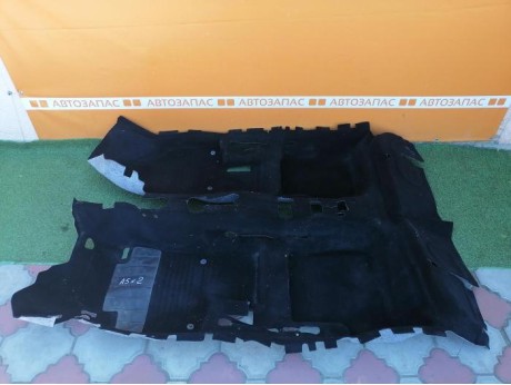 Octavia №2 пол салона