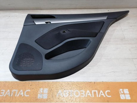 Octavia обшивка двери задняя правая эл