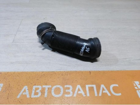Octavia патрубок корпуса воздушного фильтра 1k0129684