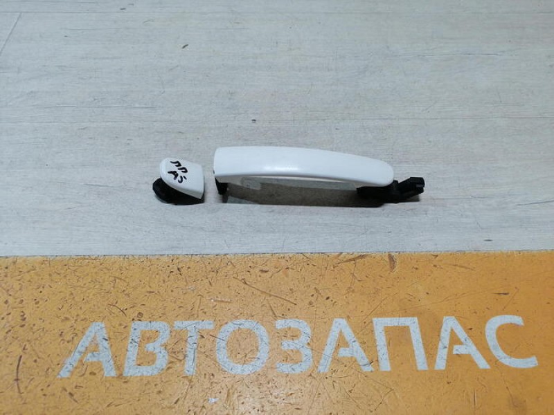 Octavia ручка двери наружная
