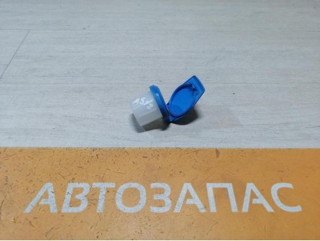Octavia горловина бачка омывателя