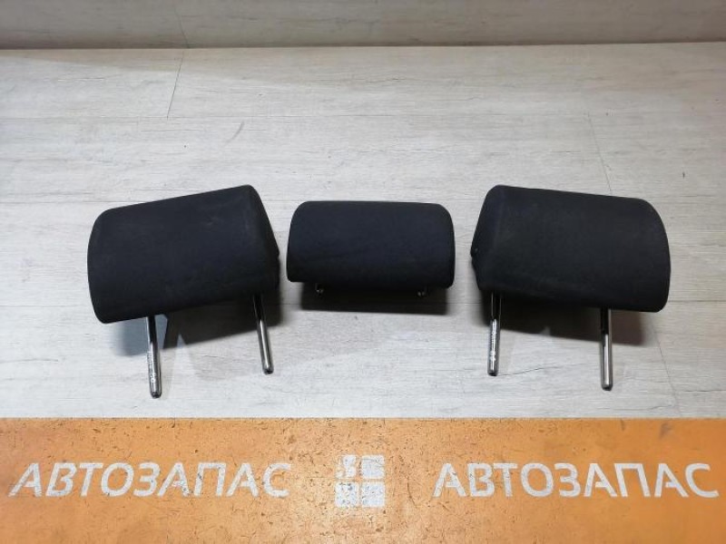 Passat B6 подголовник заднего дивана боковой