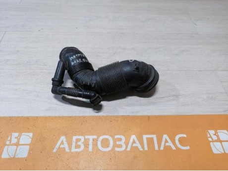 Passat B6 патрубок корпуса воздушного фильтра деф