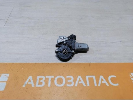 Prado 150 моторчик стеклоподъемника заднего левого