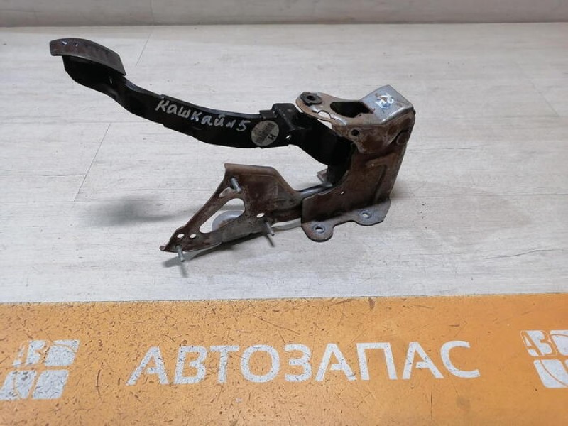 Qashqai №5 педаль тормоза мкпп