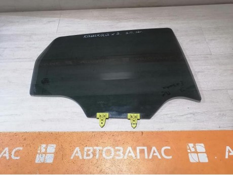 Qashqai J10 стекло заднее правое (2012)