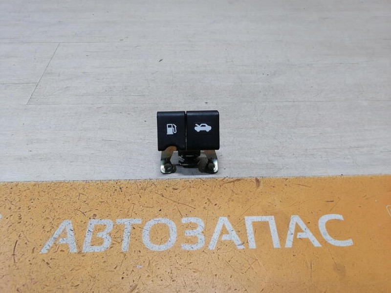 Qashqai №5 ручка открывания капота лючка бензобака