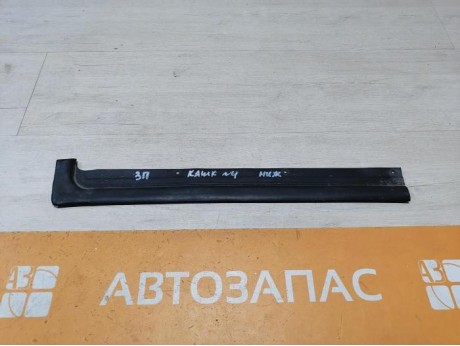 Qashqai №4 уплотнитель двери задний правый нижний
