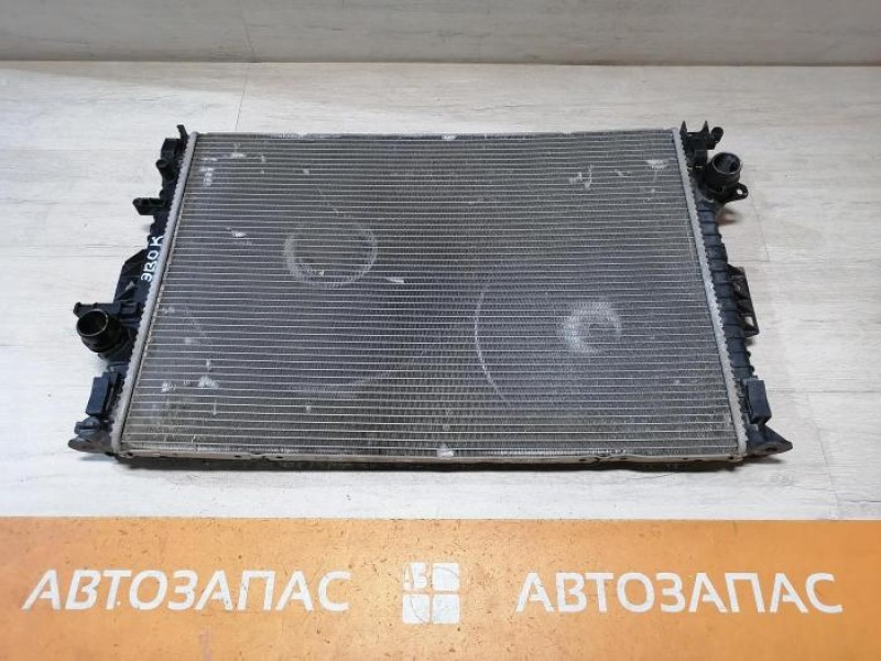 Rover Evoque П радиатор охлаждения двигателя