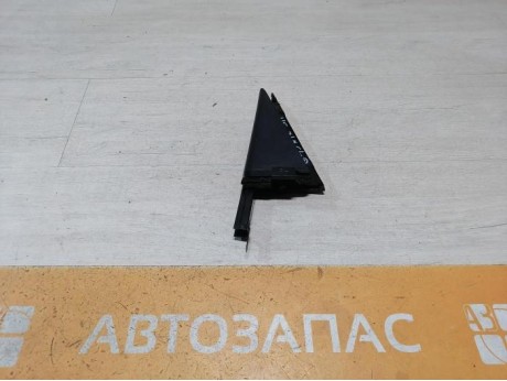 Almera G15 накладка двери уголок задняя правая