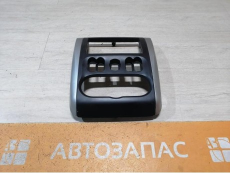 Almera G15 рамка под магнитолу