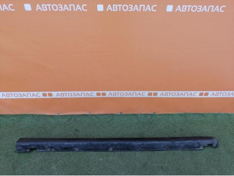 Almera G15 накладка порога наружная правая деф