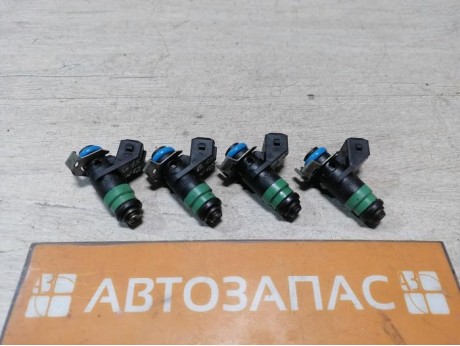 Almera G15 форсунка топливная