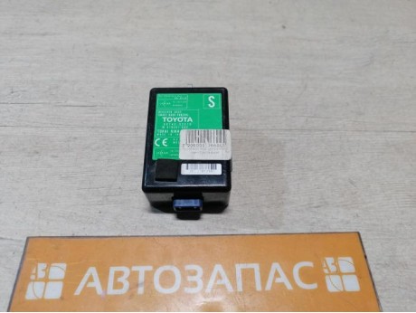 Auris блок управления центральным замком